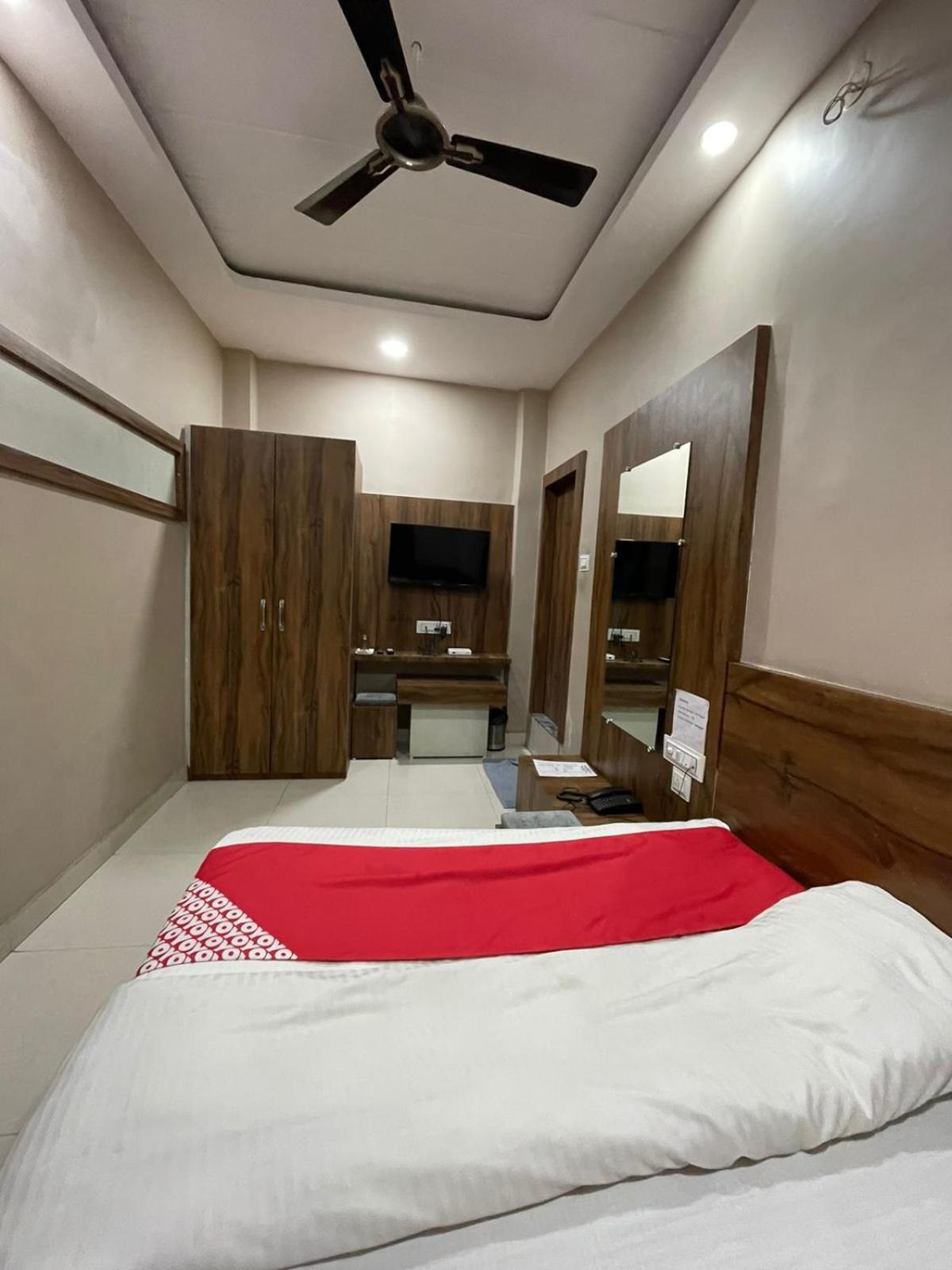 Hotel Grand Stay Bhopal Zewnętrze zdjęcie